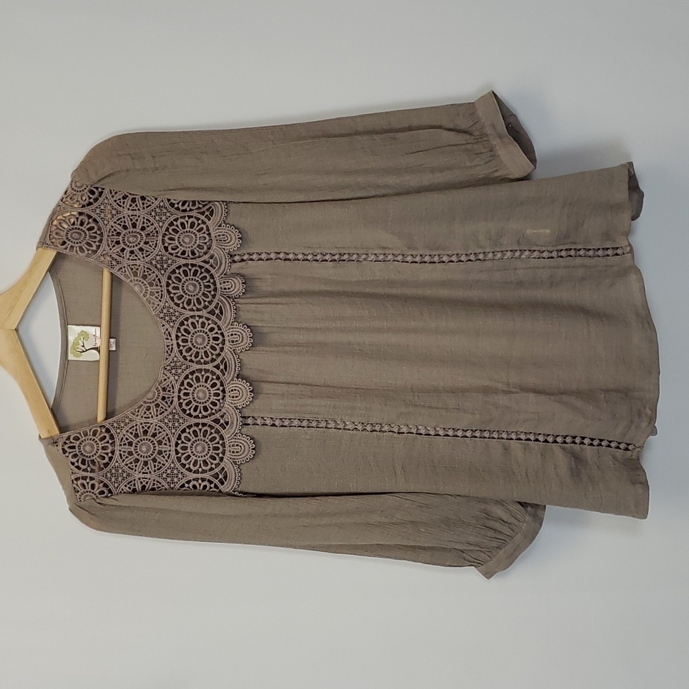 Fig & Flower Top - Size Medium.